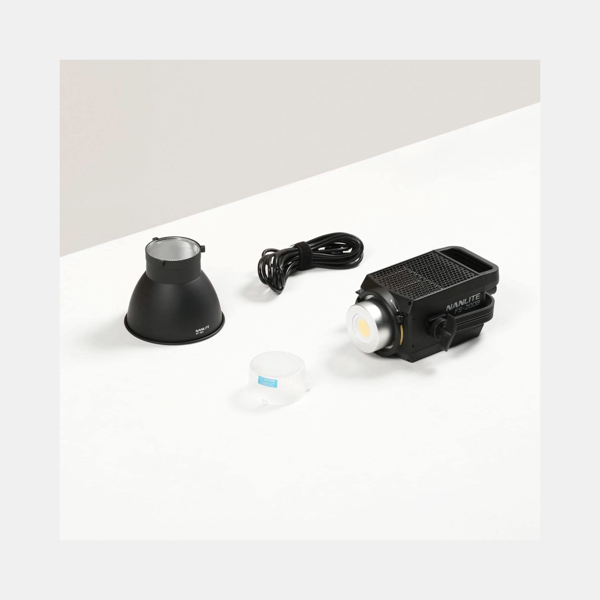 Nanlite FS-200B Bi-Color Studio Spotlight, 2700K-6500K, Bluetooth, 2.4G, montaje Bowens